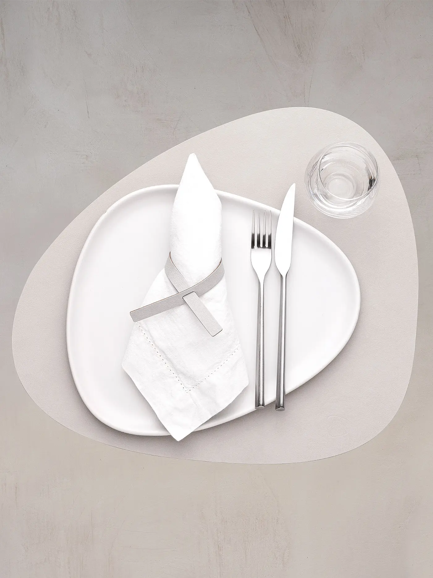 LIND DNA | Leder-Platzset "Nupo" oval 37x44cm | creme